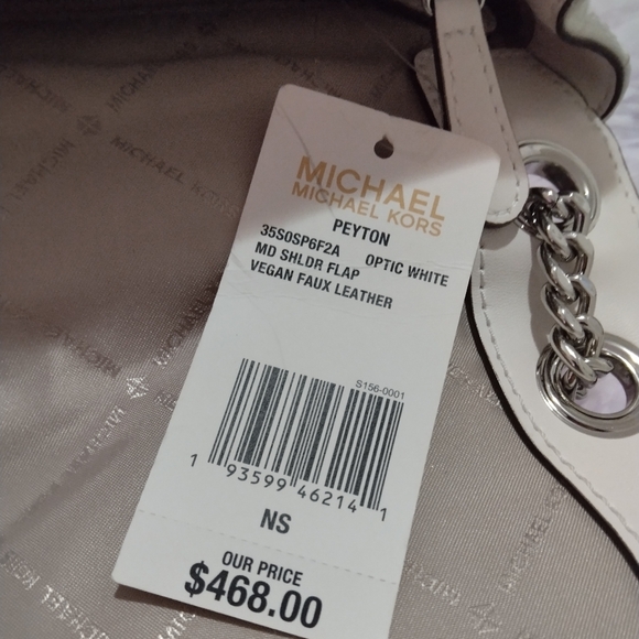 Host Pick✨Micheal Kors Peyton MED shoulder flap optic white bag NewW/Defects - Picture 3 of 17